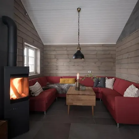 Villa Spacious Mountain Stryn