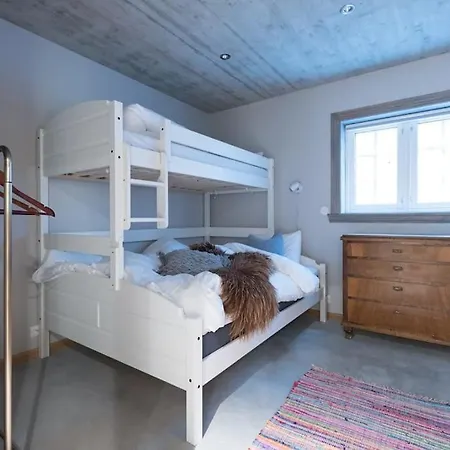 Spacious Mountain Lodge Stryn * 史特林