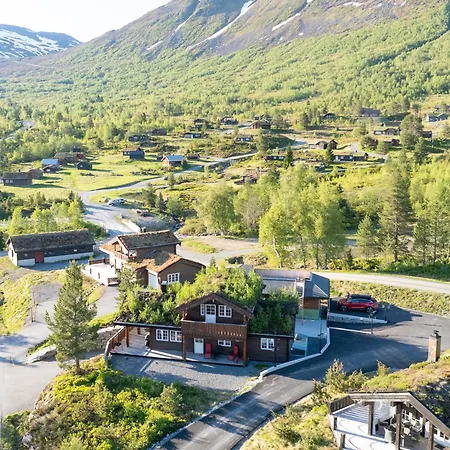 Spacious Mountain Lodge Stryn *