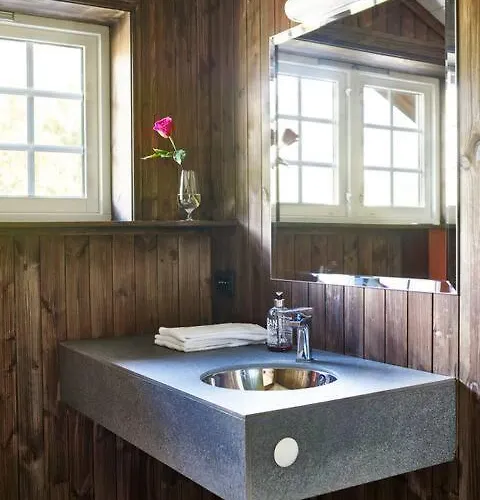 Spacious Mountain For 16 Guests *